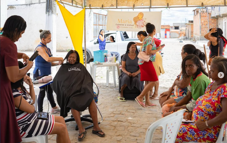 Nesta sexta-feira (13), foi realizada a Manhã Vicentina de Solidariedade, com ação social no Matadouro e no Conjunto Renascer, levando acolhimento, cuidado e gestos concretos de amor à comunidade.